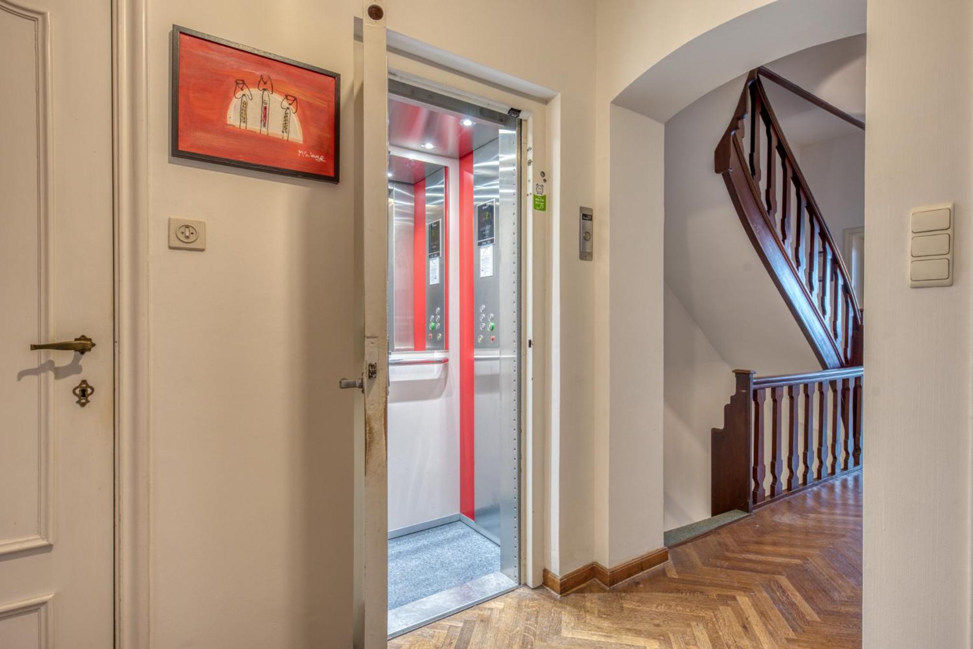 Belle Maison Bourgeoise Partagee De 4 Logements 리에주 외부 사진
